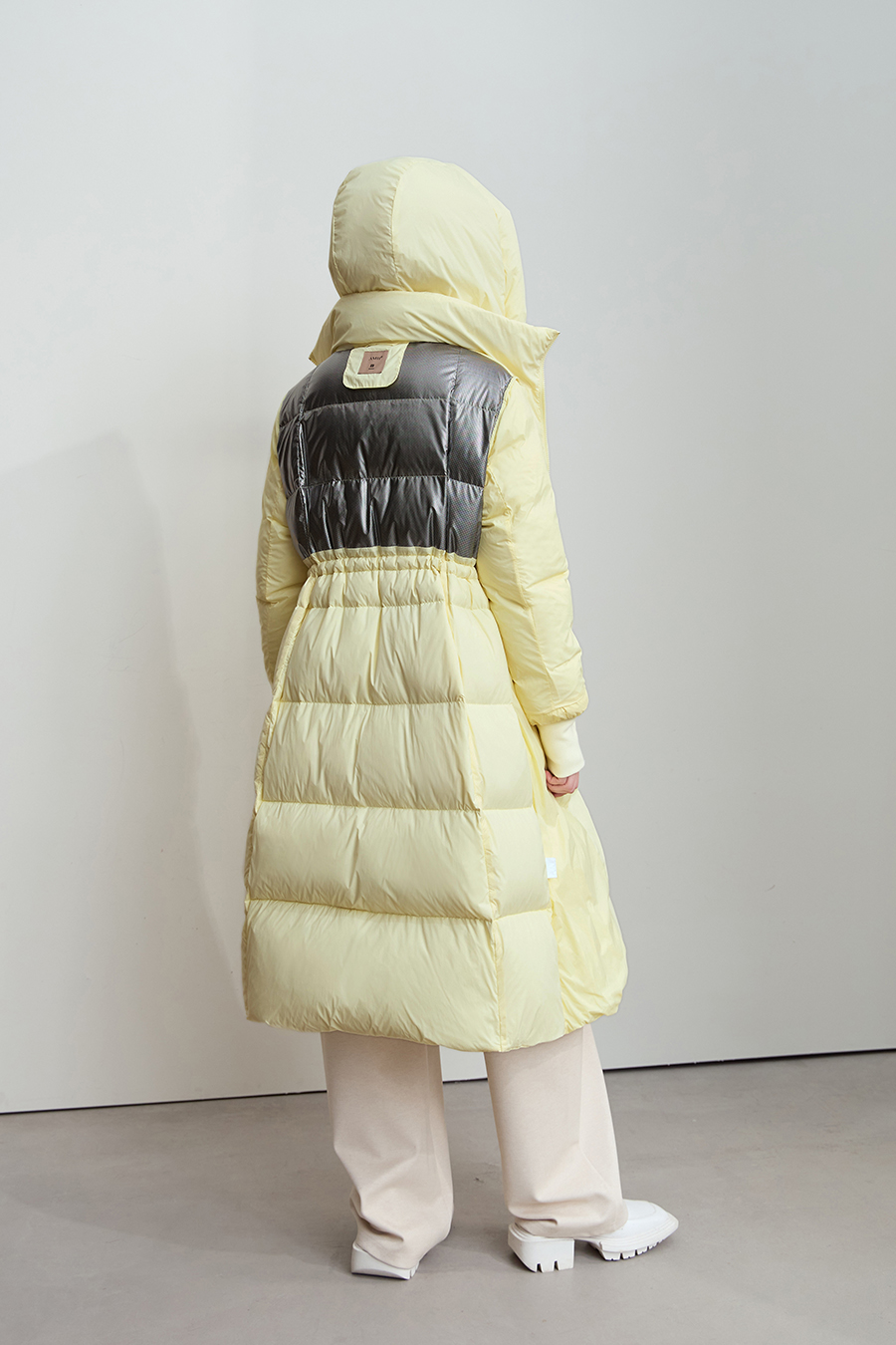 Graphene Hooded Down Jacket|AMII-AMII.com