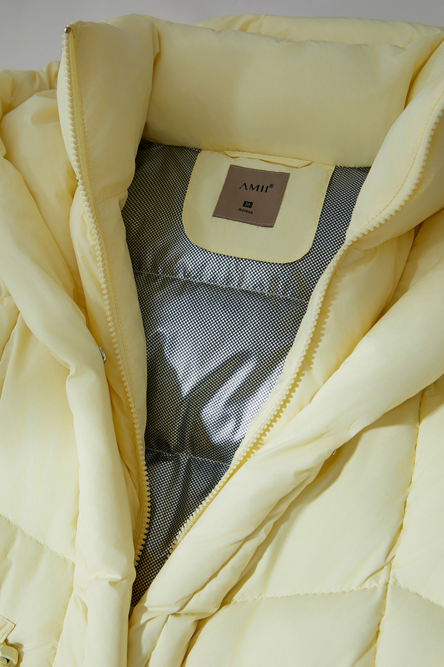 Graphene Hooded Down Jacket|AMII-AMII.com