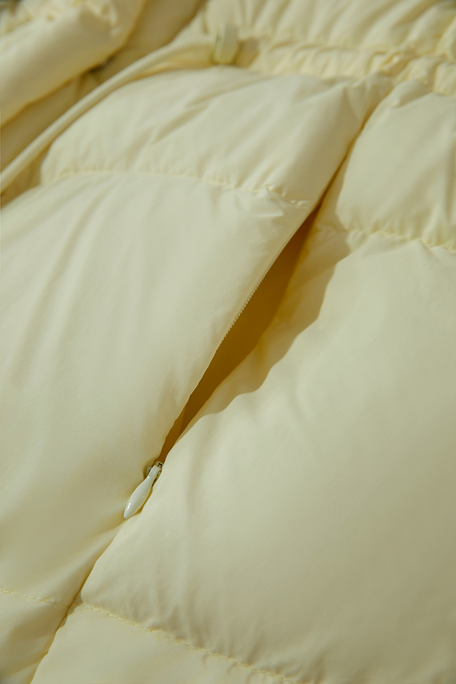 Graphene Hooded Down Jacket|AMII-AMII.com