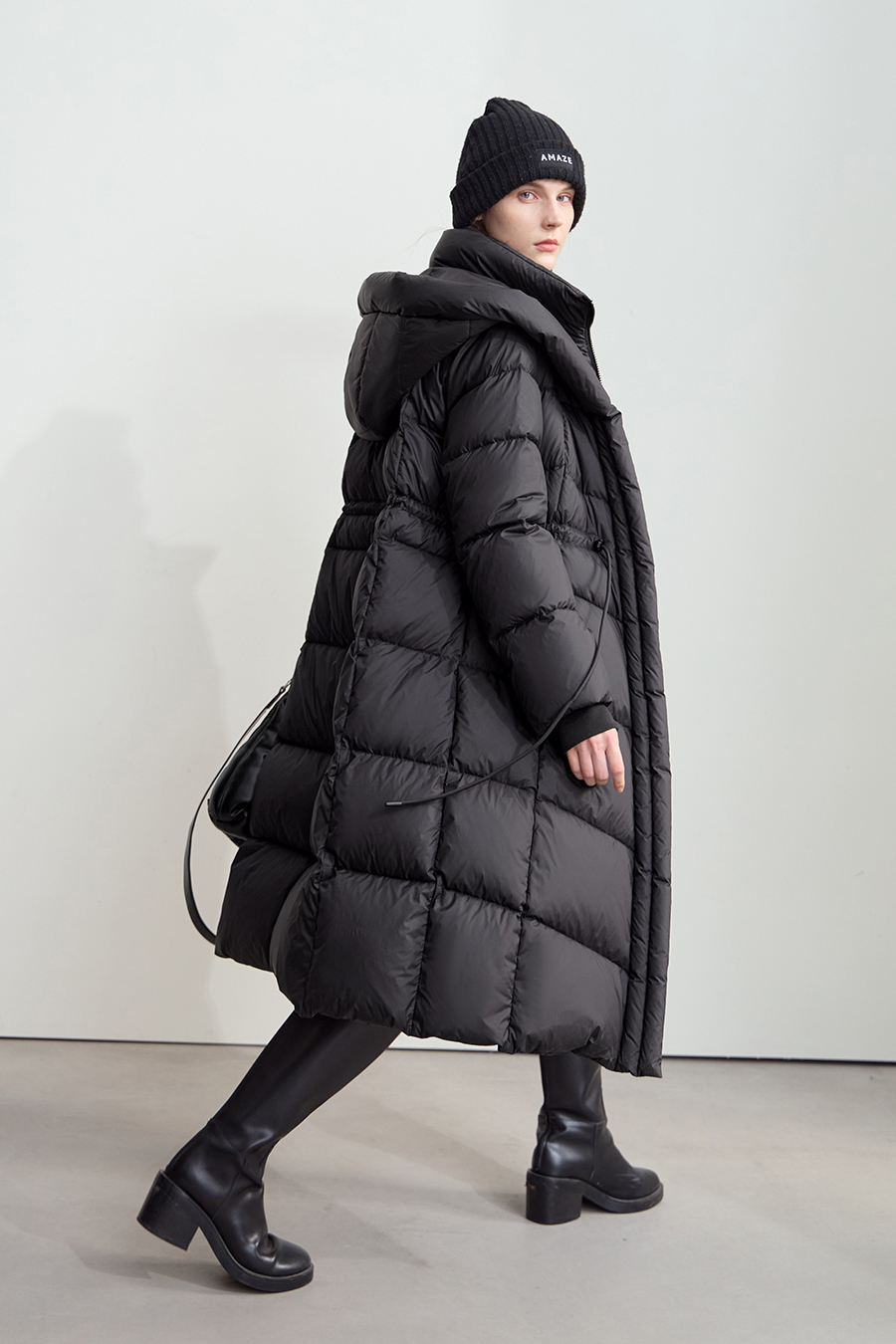 Graphene Hooded Down Jacket|AMII-AMII.com