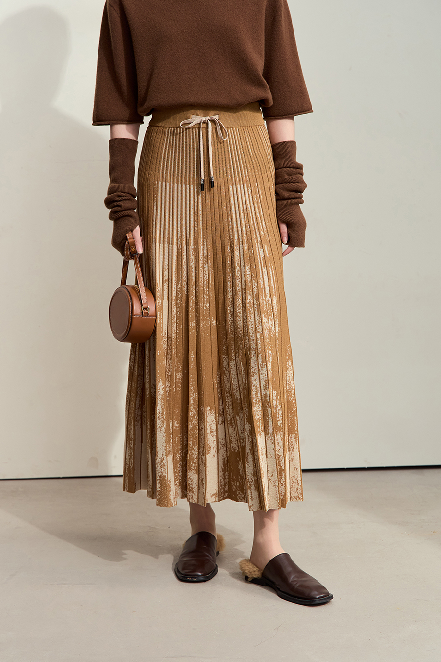 Jacquard Pleated Midi Skirt