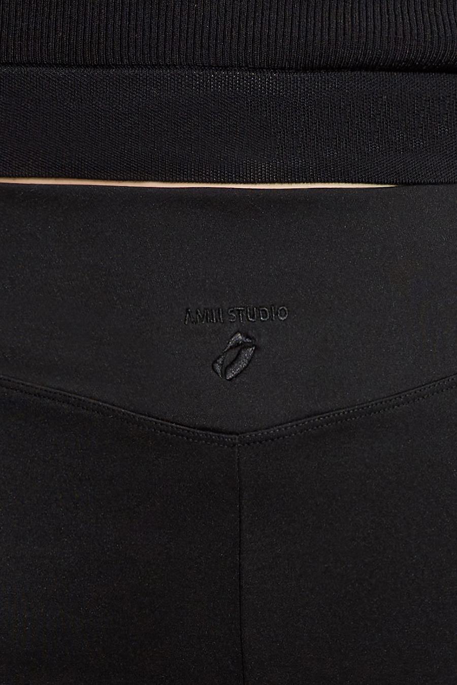 Embroidered Micro - flare Leggings|AMII-AMII.com