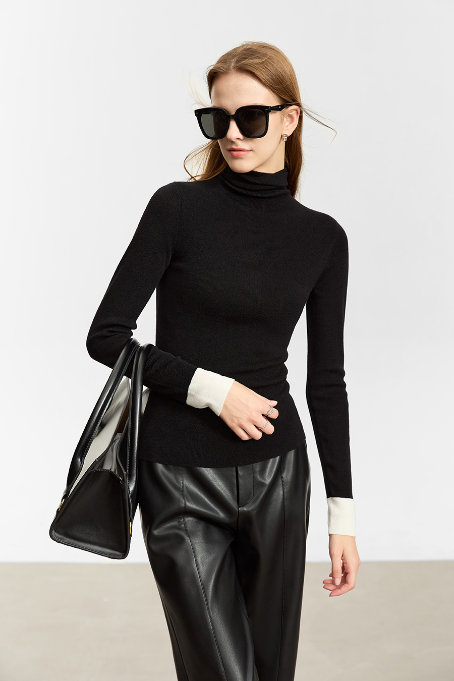 Slim-fit Turtleneck Color-block Sweater