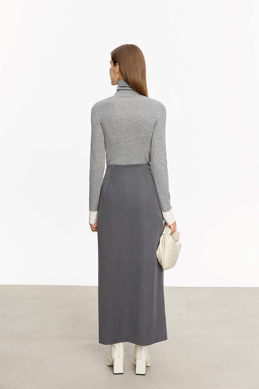 Slim-fit Turtleneck Color-block Sweater