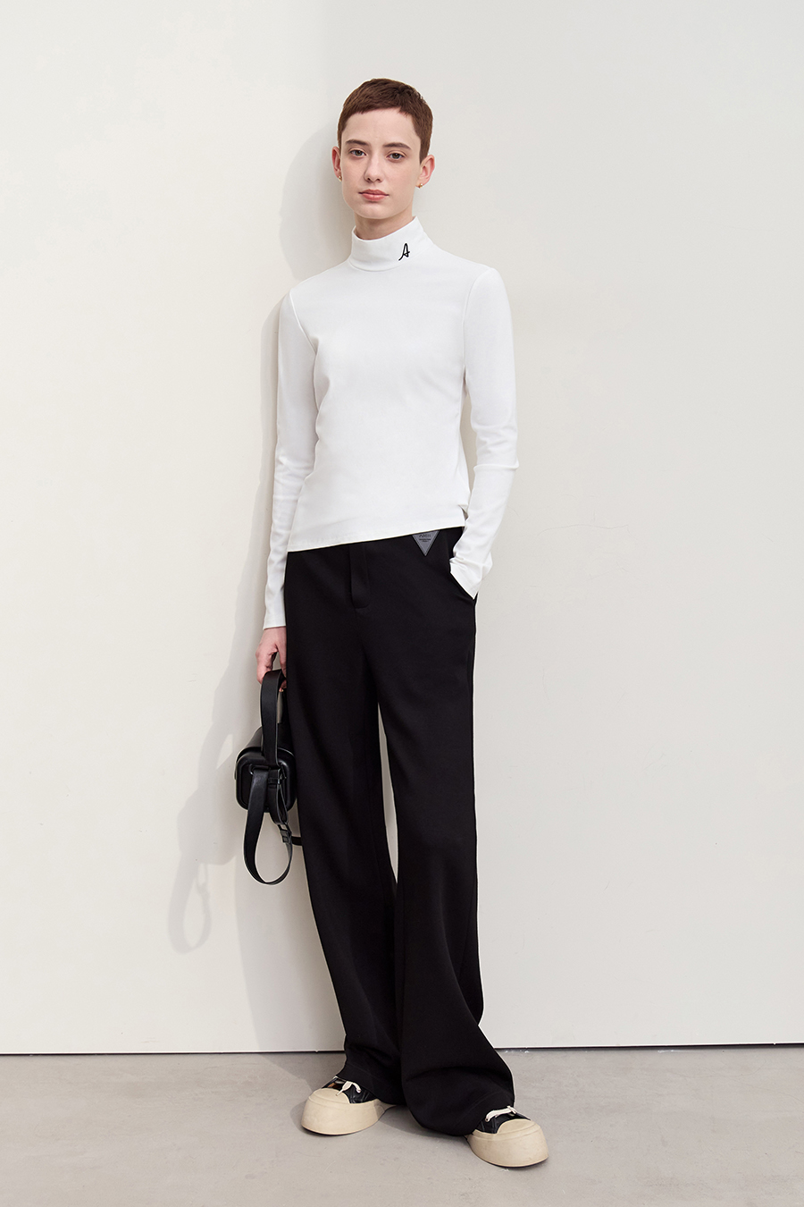 Letter Embroidered Brushed T-Shirt|AMII-AMII.com