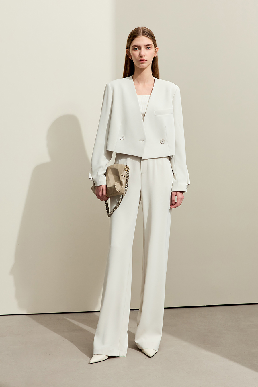 Short Double - button V - Neck Suit|AMII-AMII.com