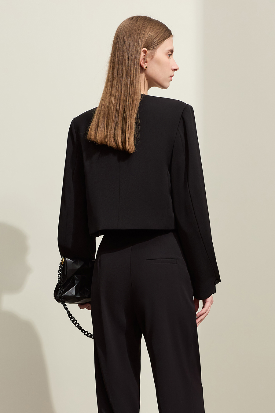 Short Double - button V - Neck Suit|AMII-AMII.com