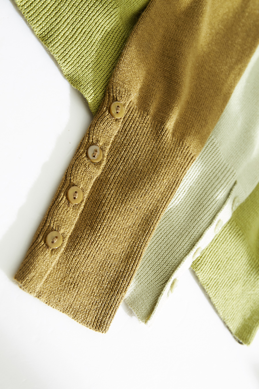 Color-Block Crew Neck Knit Cardigan