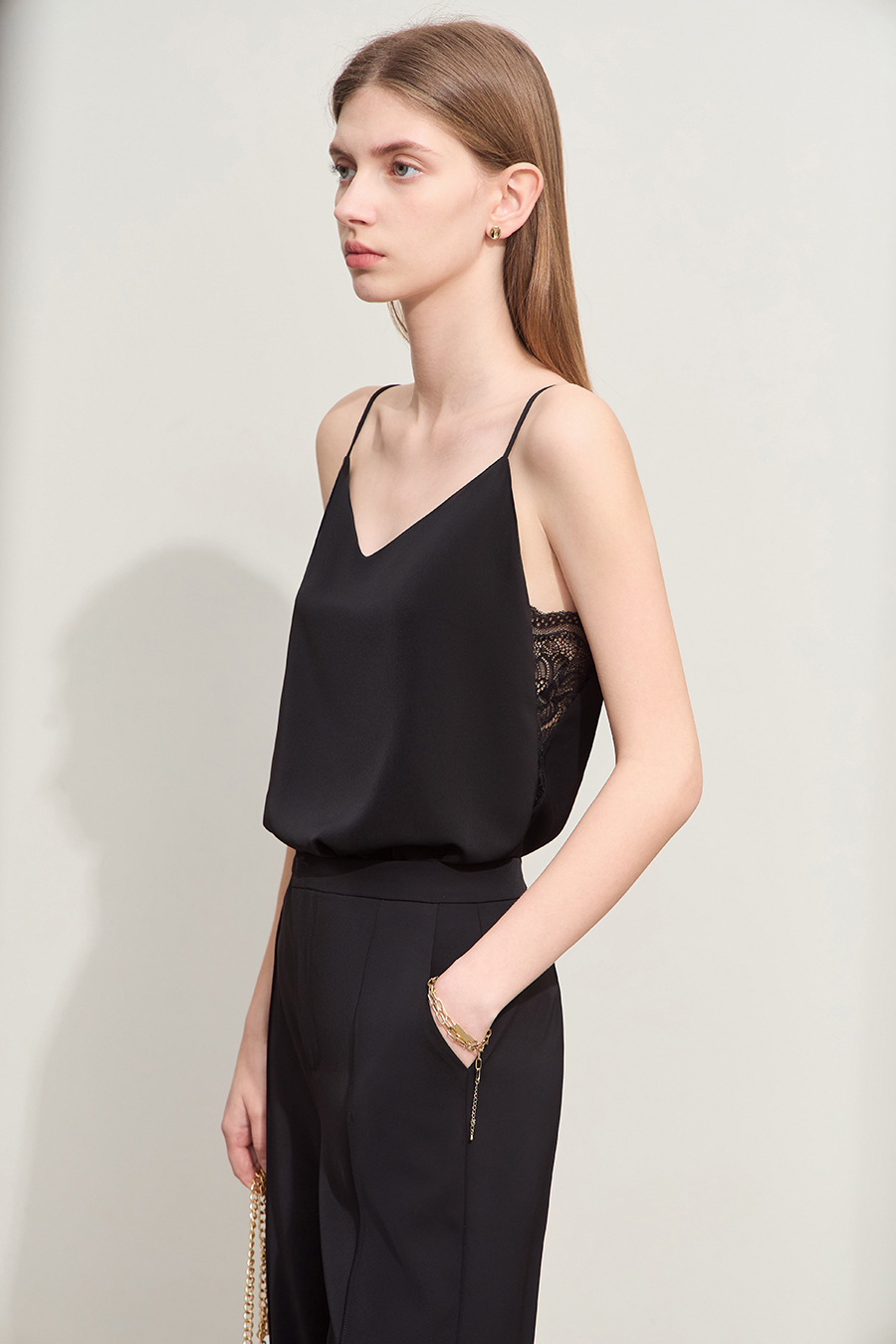 Lace spliced camisole|AMII