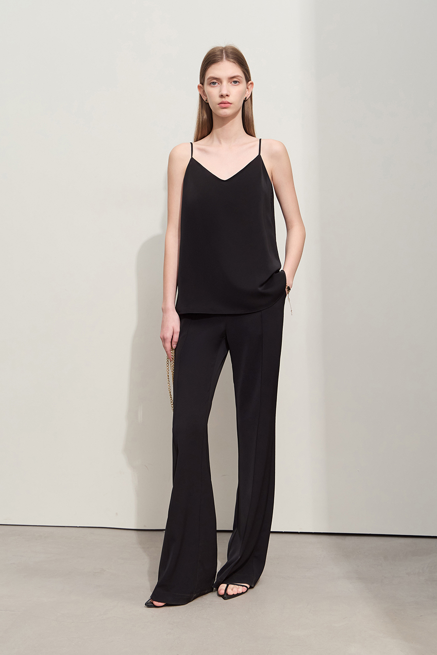 Lace spliced camisole|AMII