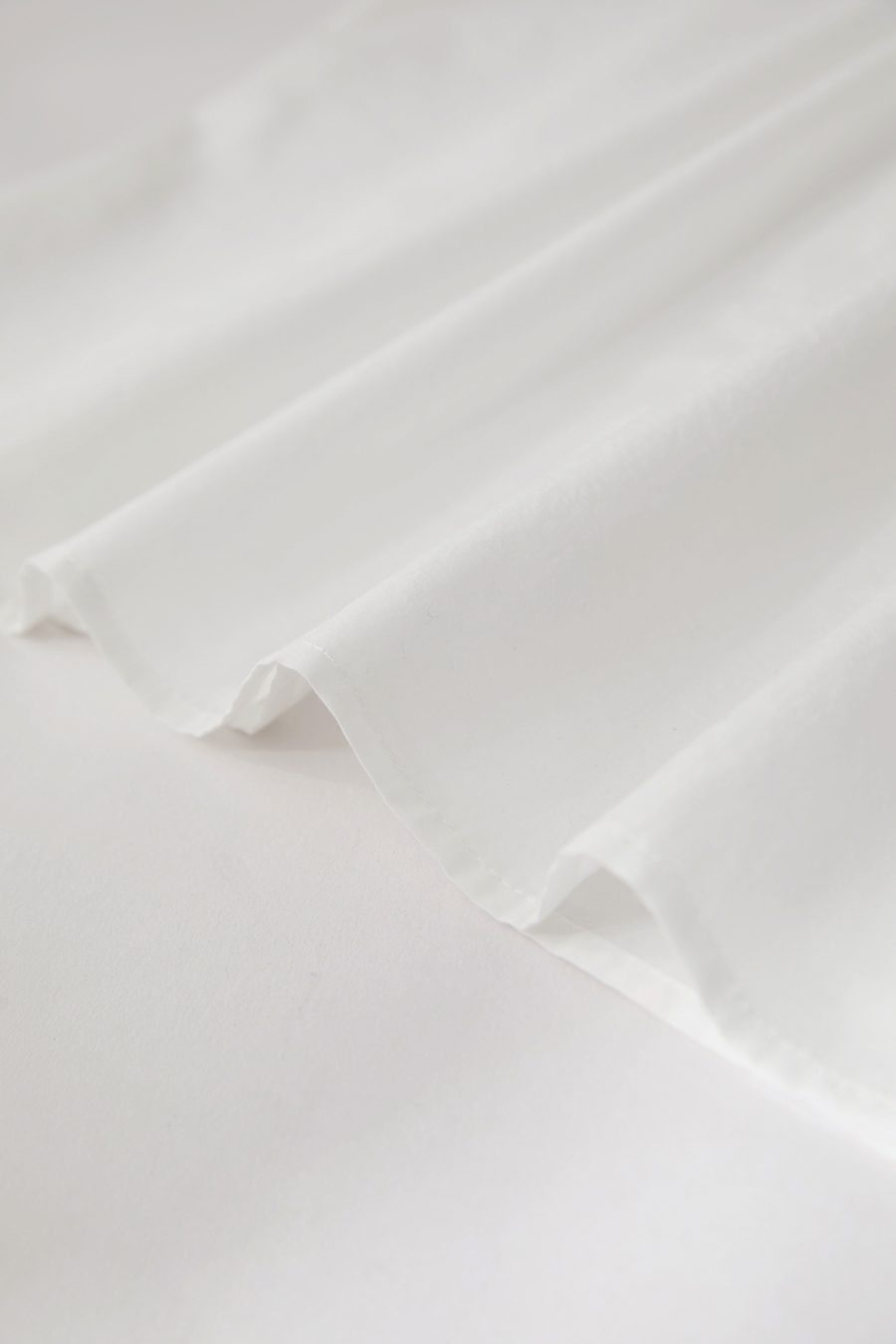 Stand Collar Pleated Wide-shoulder Shirt