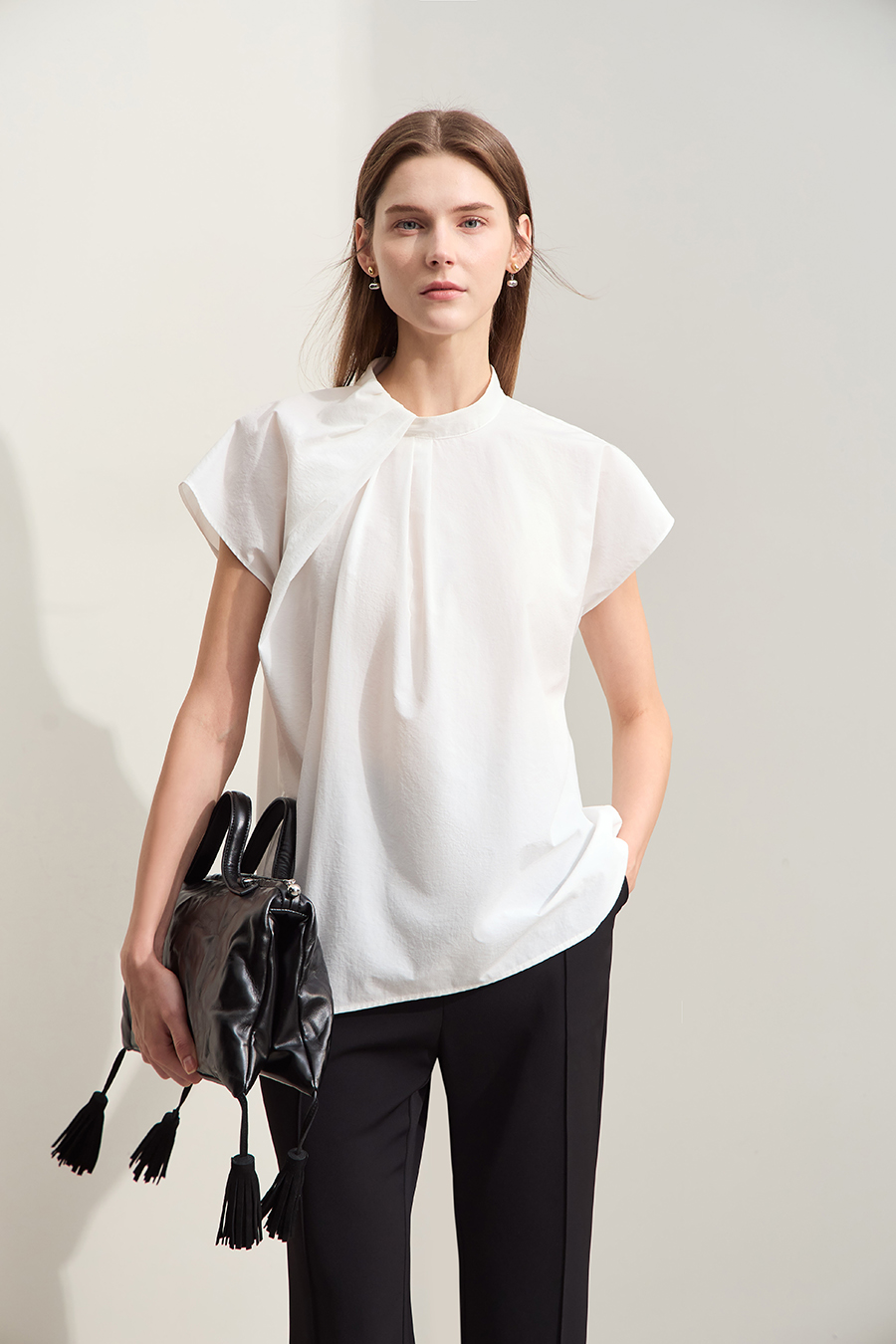 Stand Collar Pleated Wide-shoulder Shirt