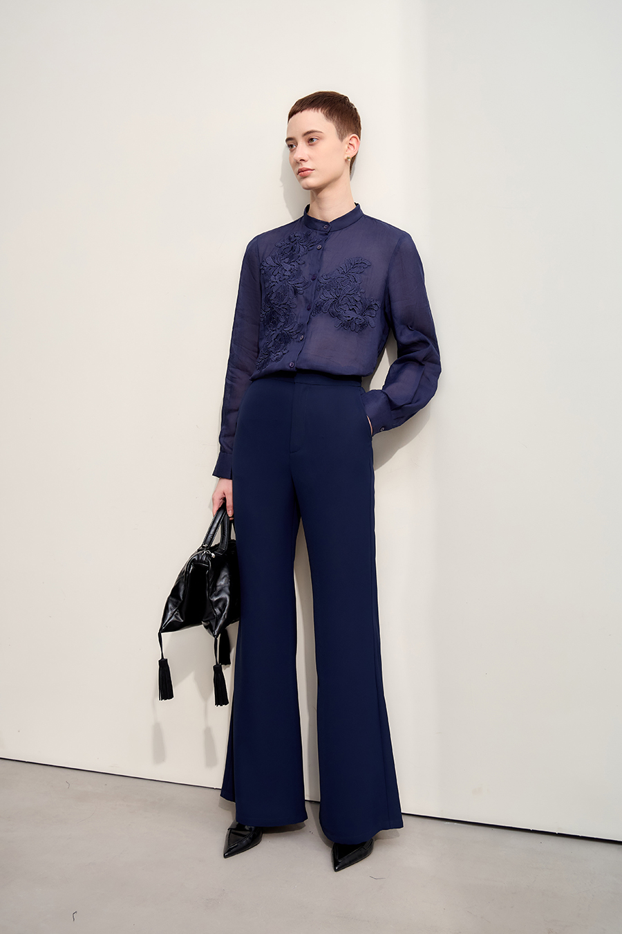 Lace Applique Ramie Shirt | AMII-AMII.com