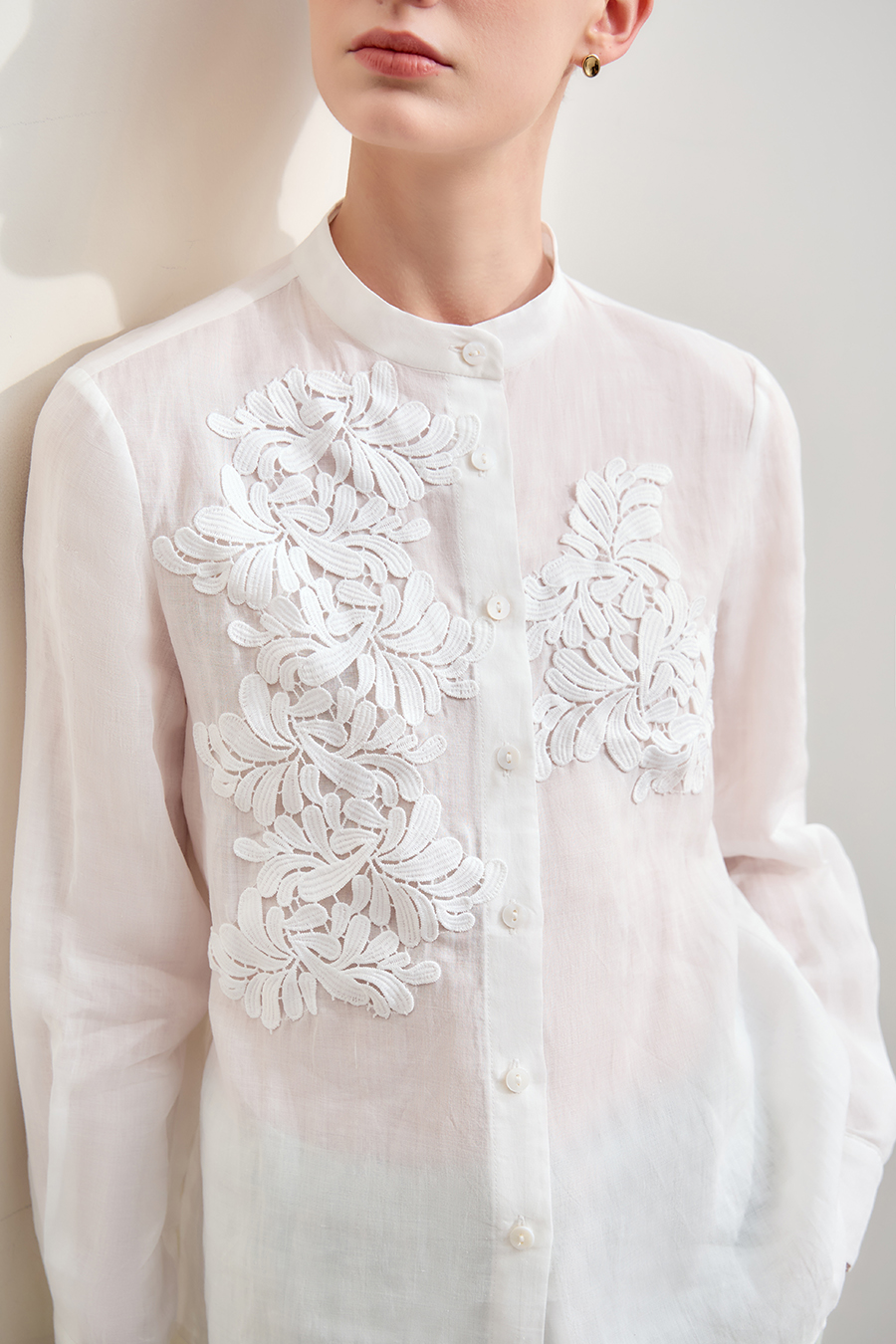 Lace Applique Ramie Shirt | AMII-AMII.com