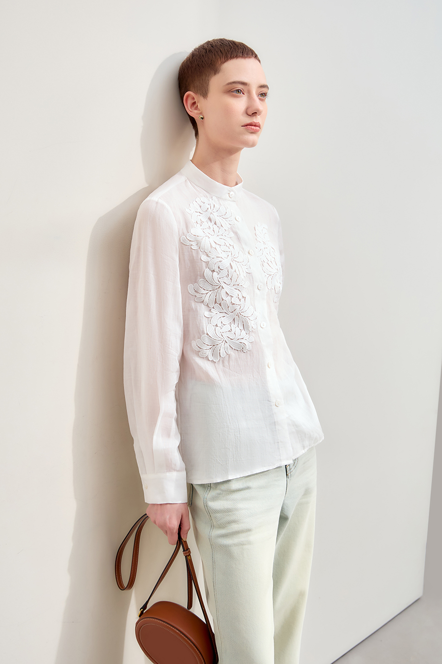 Lace Applique Ramie Shirt | AMII-AMII.com