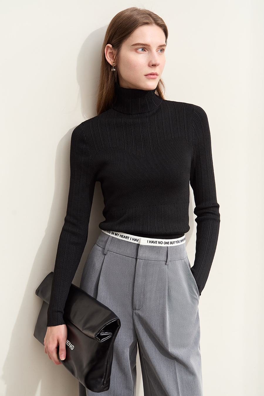 Textured Spliced High Neck Sweater|AMII-AMII.com