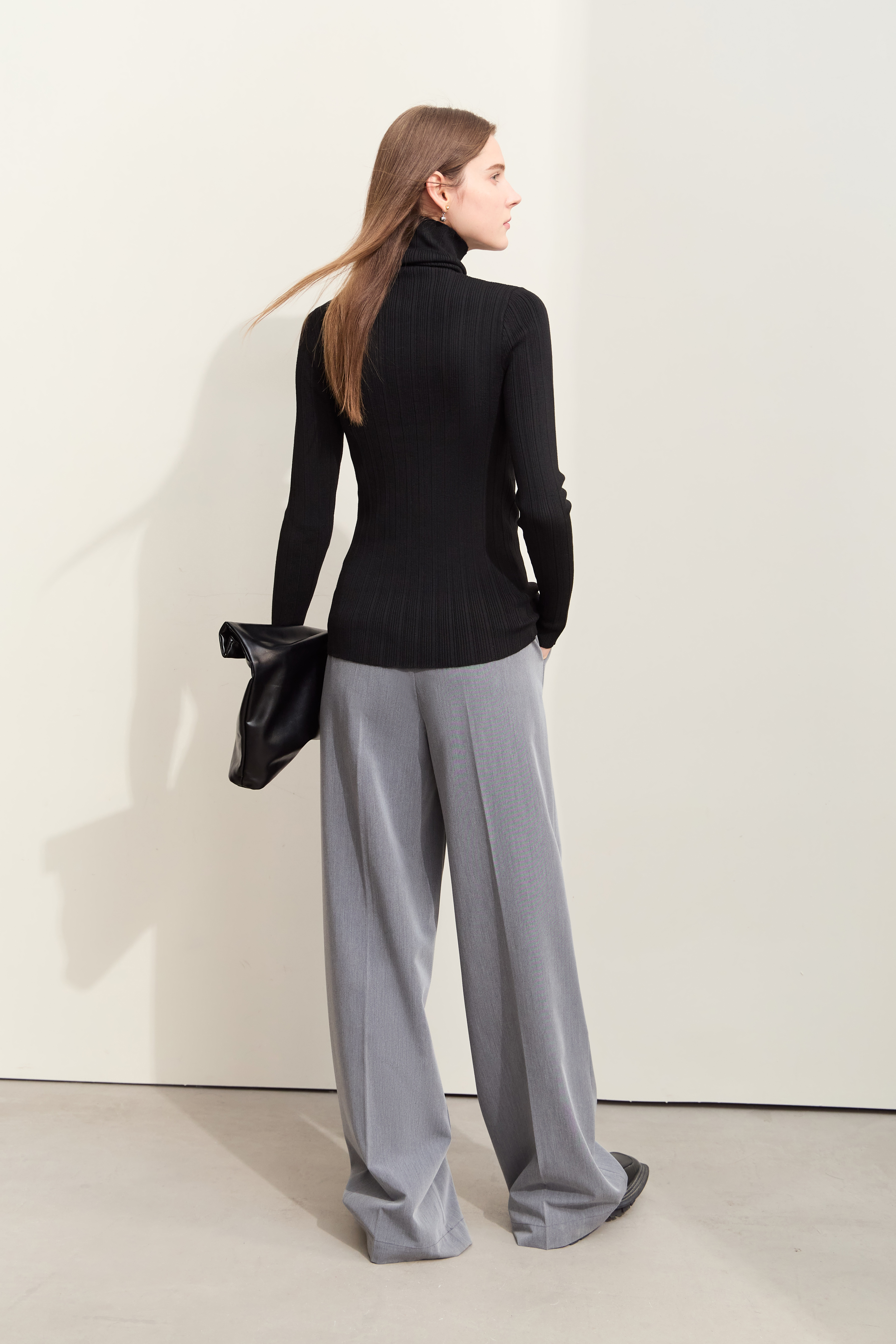 Textured Spliced High Neck Sweater|AMII-AMII.com