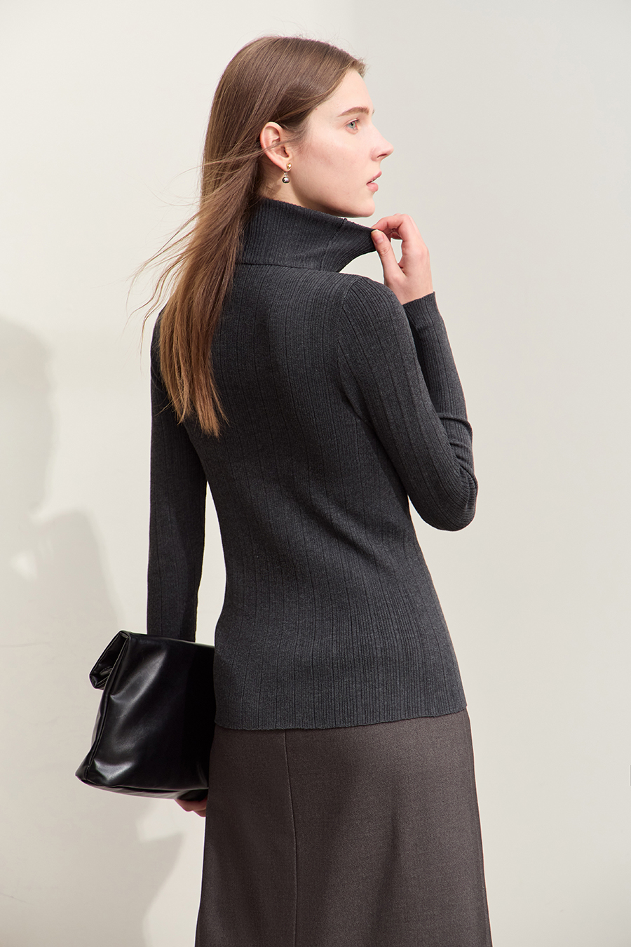 Textured Spliced High Neck Sweater|AMII-AMII.com