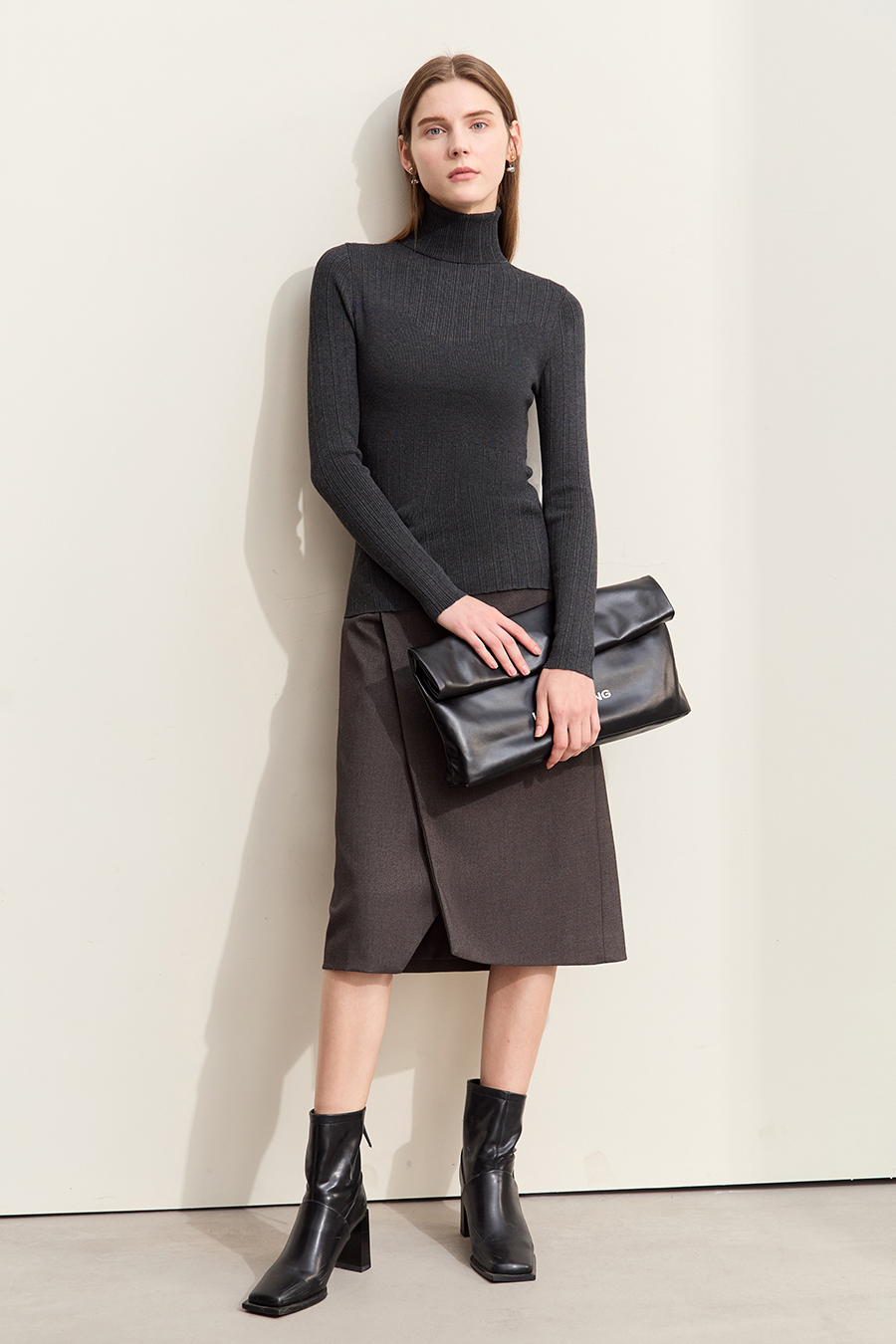 Textured Spliced High Neck Sweater|AMII-AMII.com