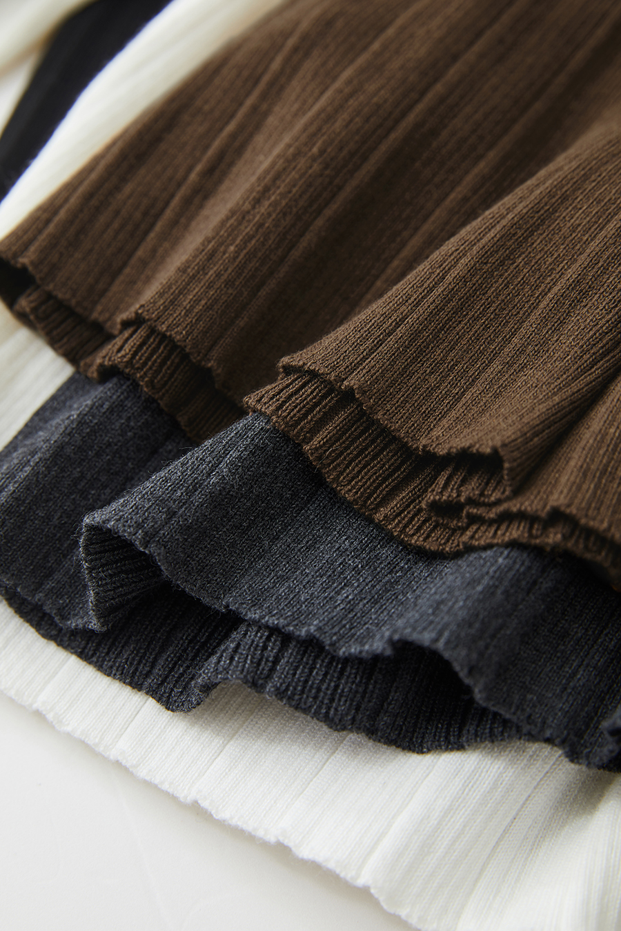 Textured Spliced High Neck Sweater|AMII-AMII.com