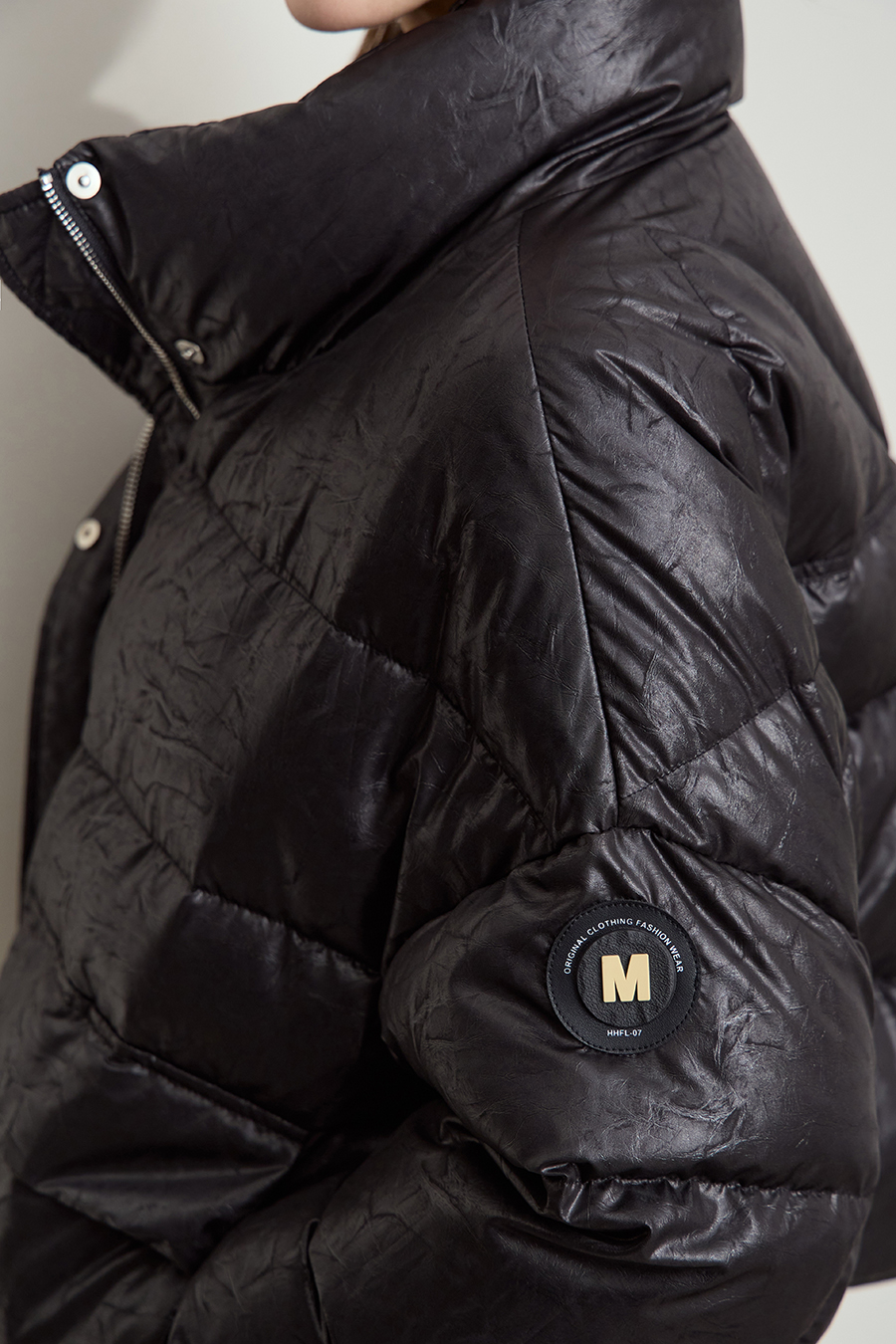 Ultra - loose Faux Leather Down Jacket|AMII-AMII.com