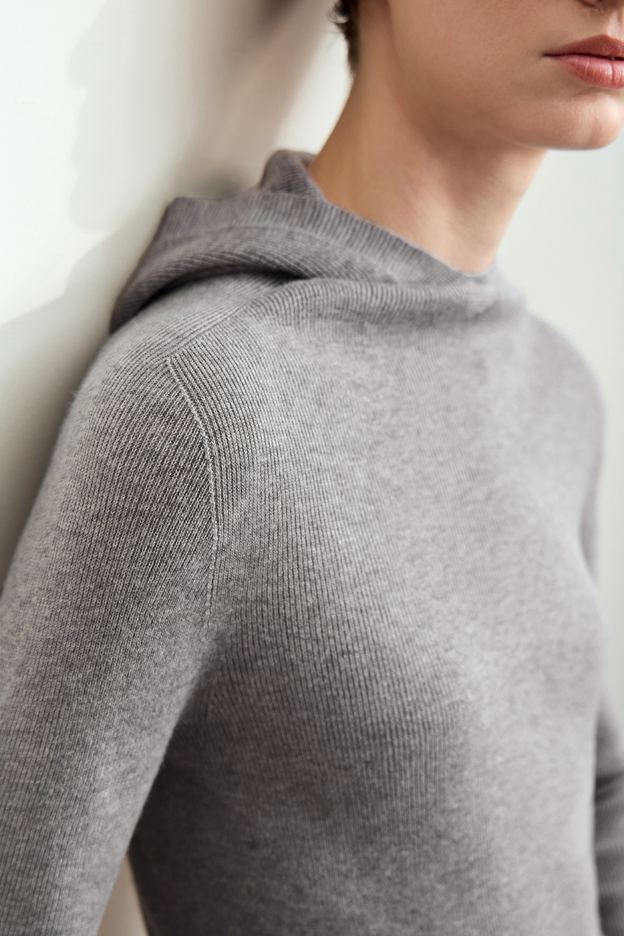 Seamless Integrated Hooded Sweater|AMII-AMII.com