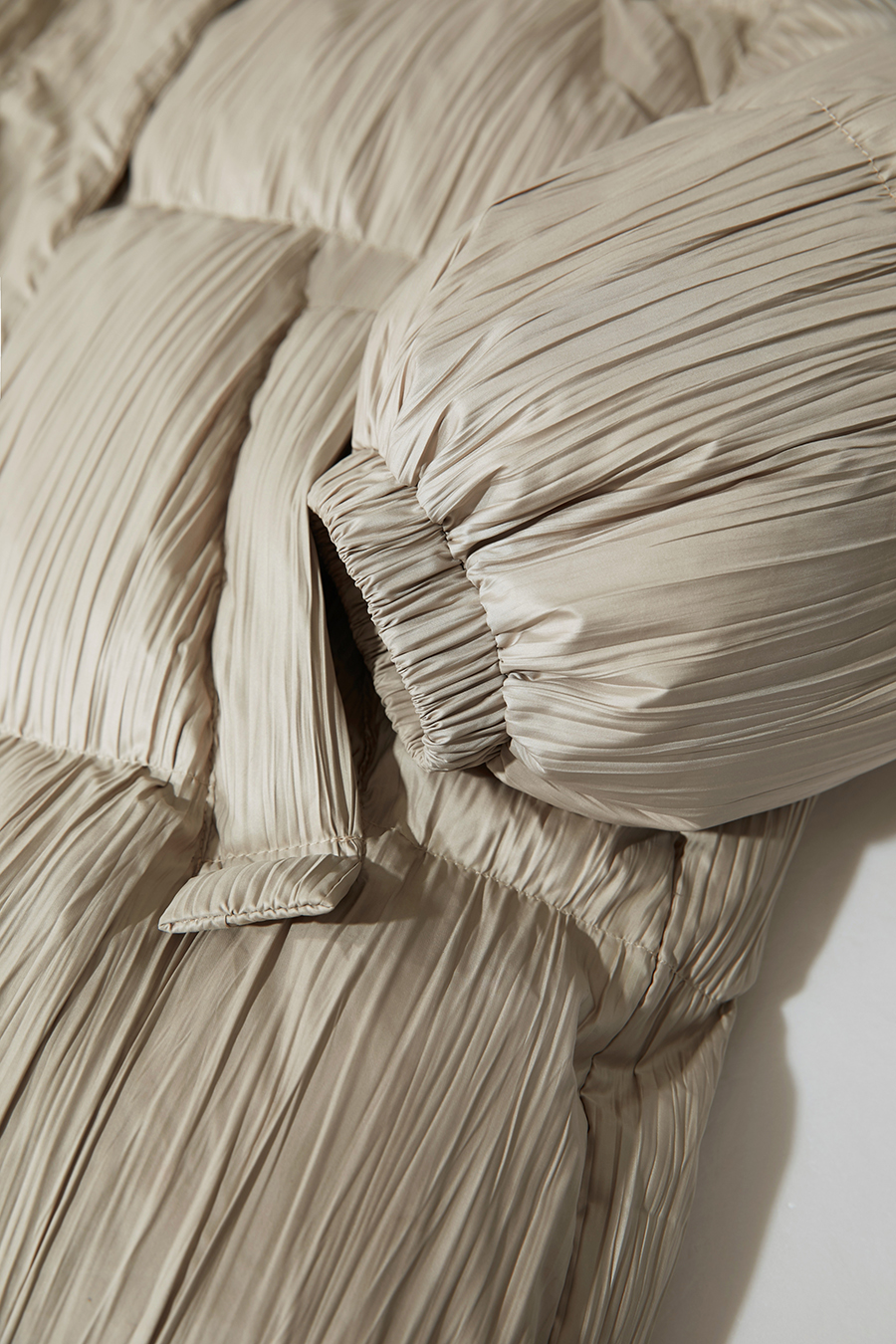 Graphene Long Down Jacket|AMII-AMII.com