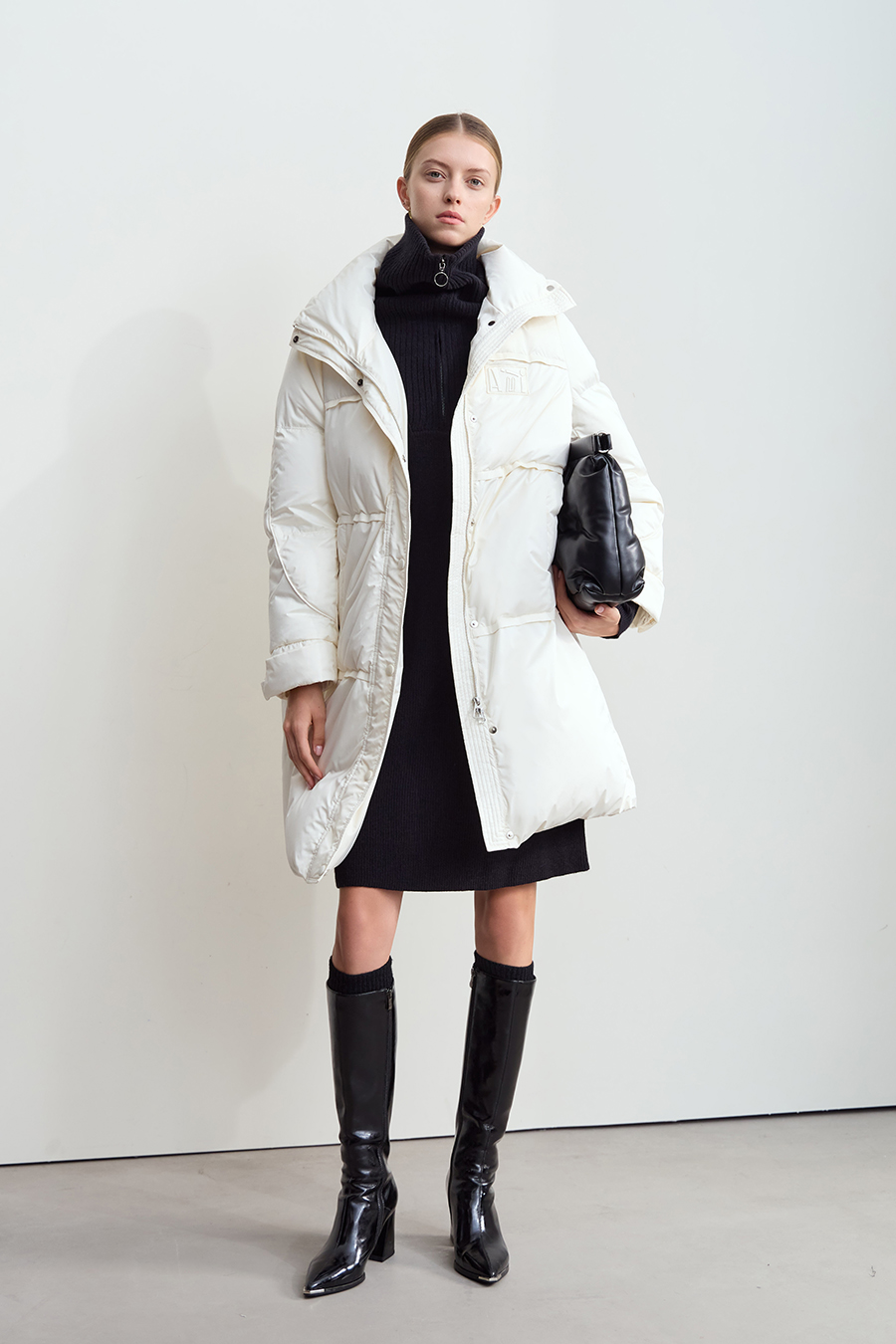 Letter Emblem Down Jacket|AMII-AMII.com