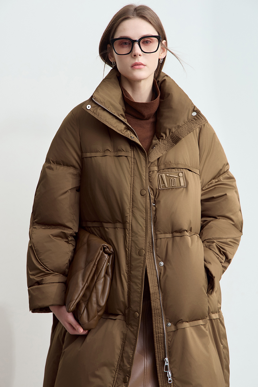 Letter Emblem Down Jacket|AMII-AMII.com