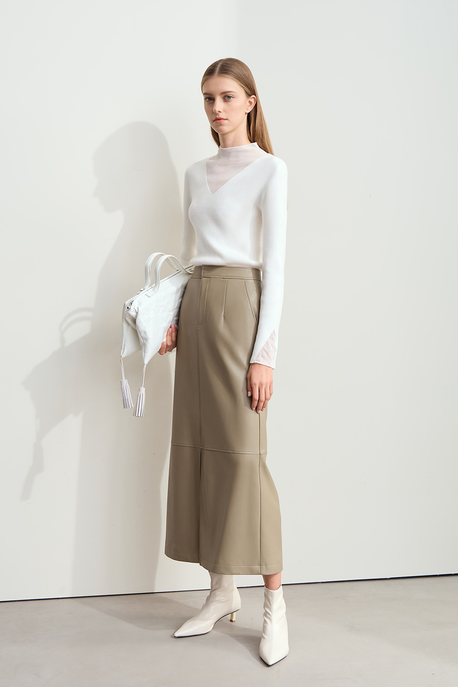 Slightly Sheer Spliced Sweater|AMII-AMII.com