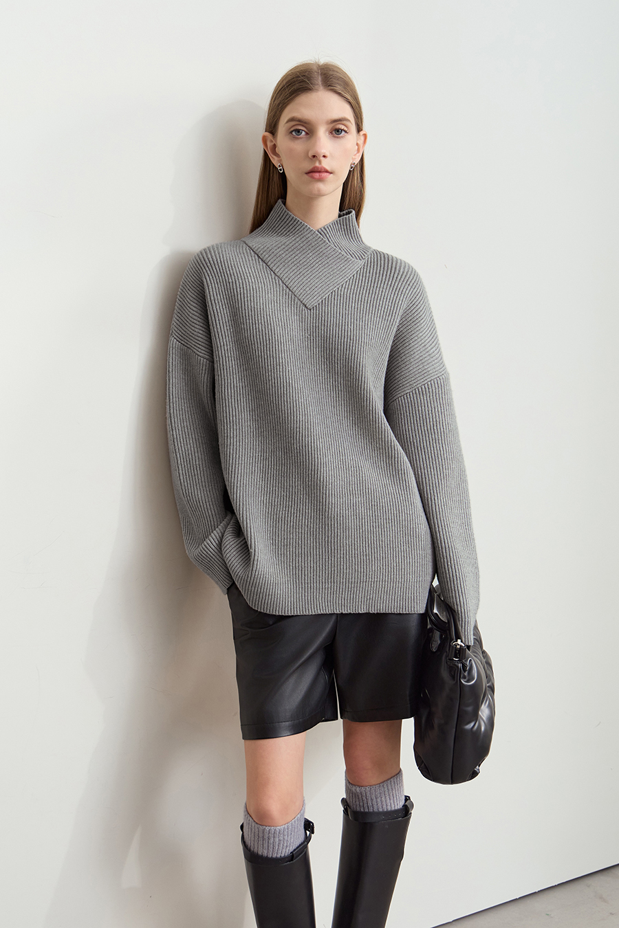 Overlapping High Neck Drop Shoulder Sweater|AMII-AMII.com