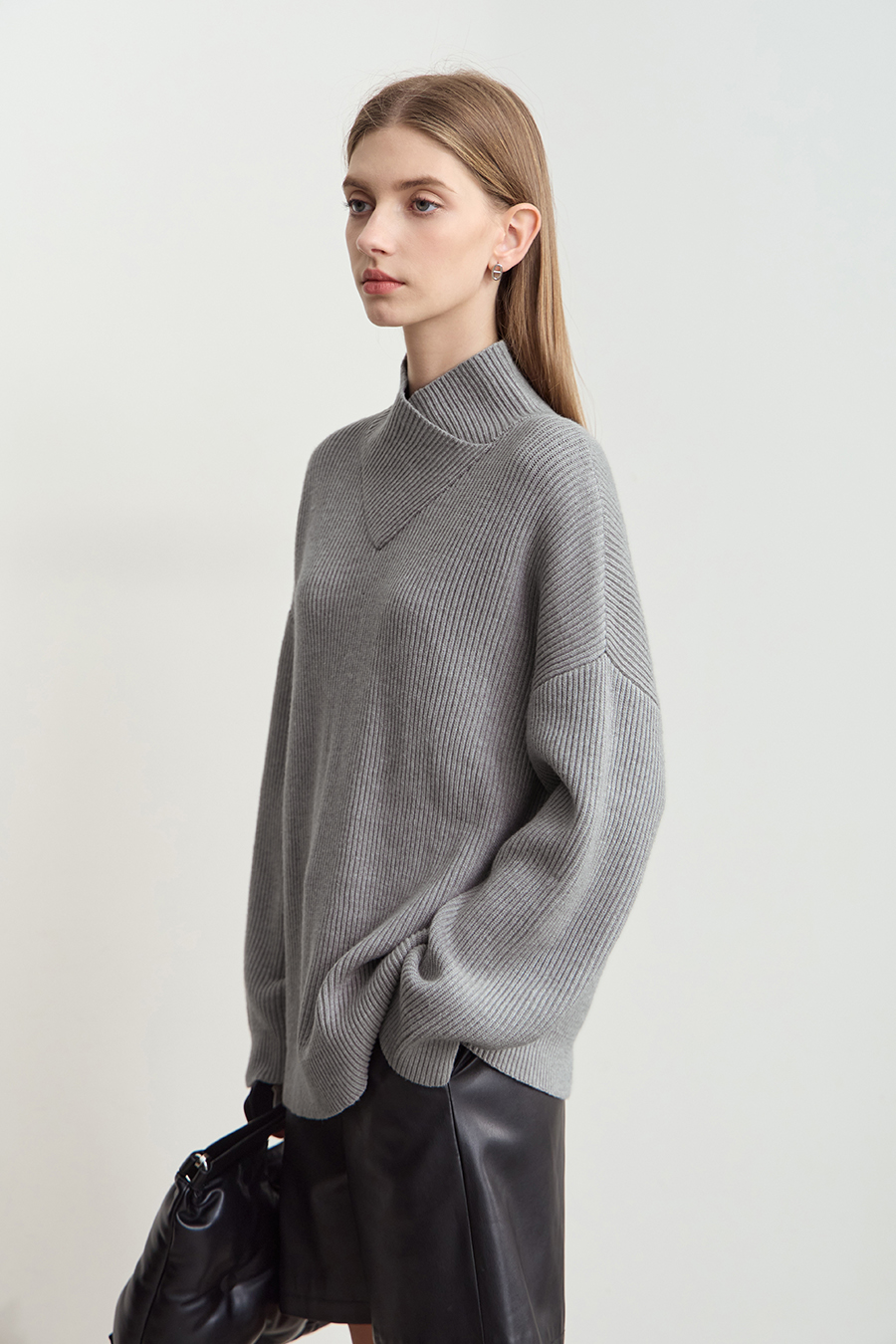Overlapping High Neck Drop Shoulder Sweater|AMII-AMII.com