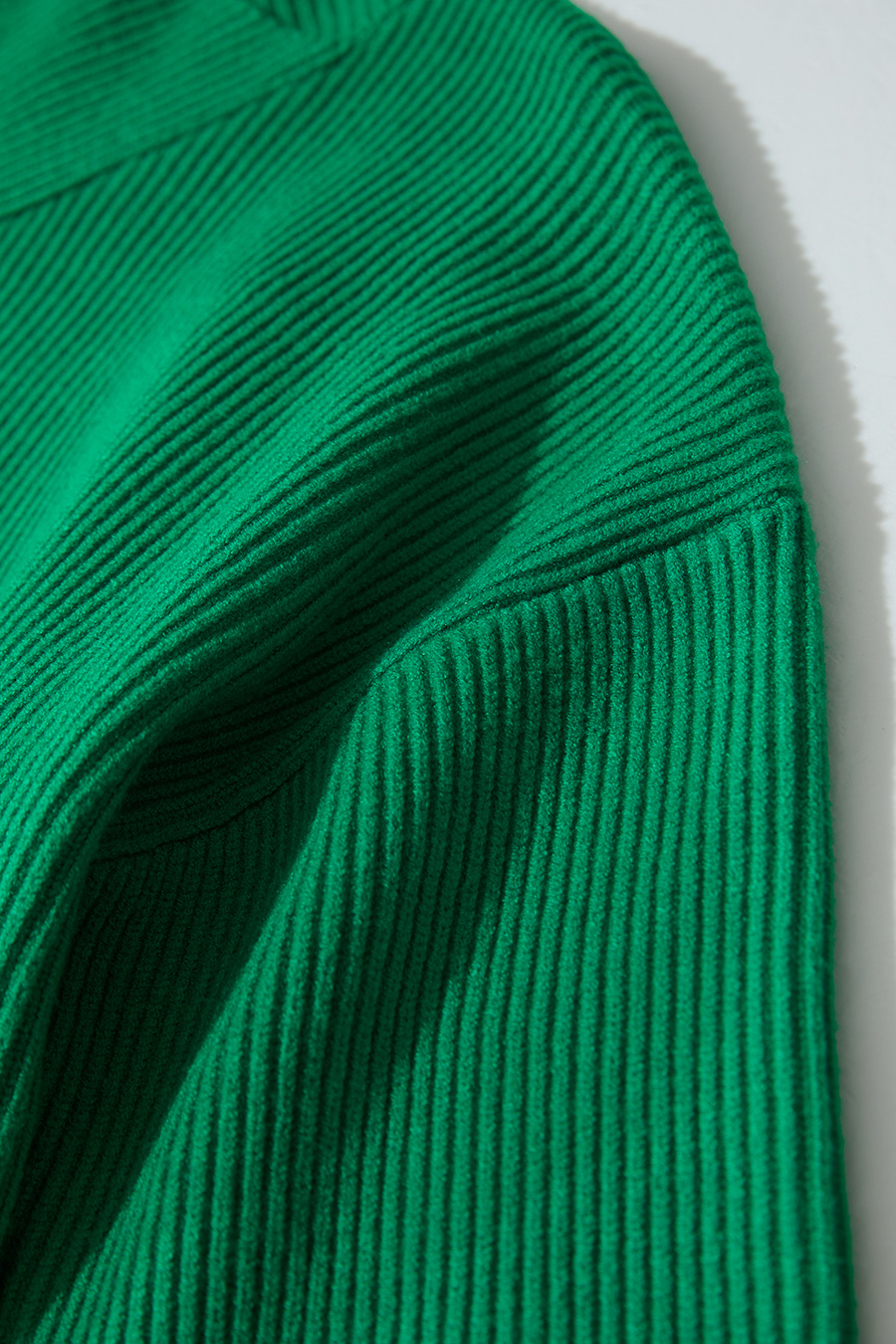 Overlapping High Neck Drop Shoulder Sweater|AMII-AMII.com