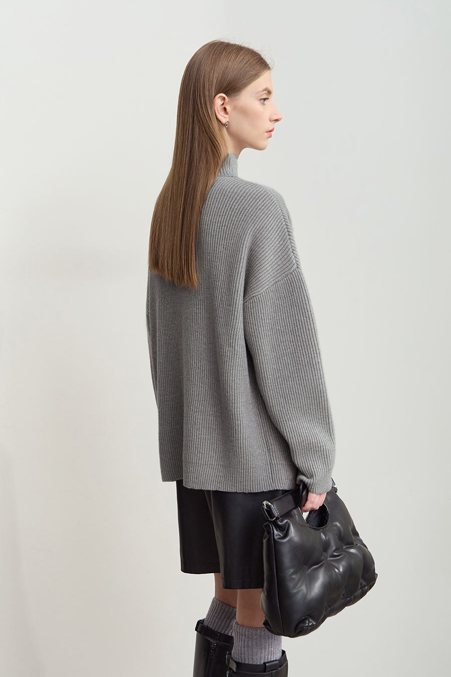 Overlapping High Neck Drop Shoulder Sweater|AMII-AMII.com