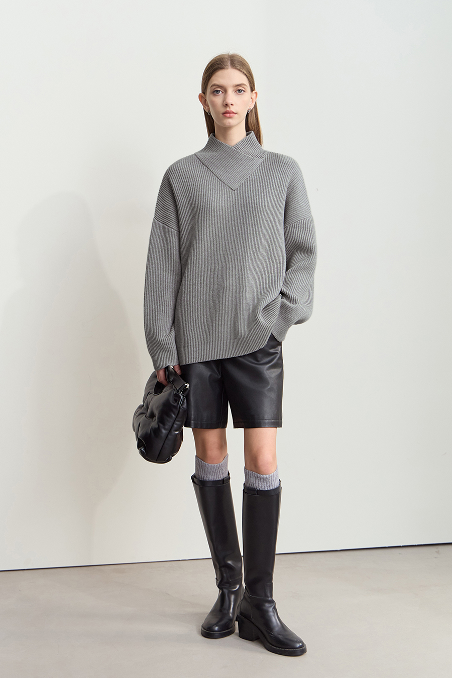 Overlapping High Neck Drop Shoulder Sweater|AMII-AMII.com