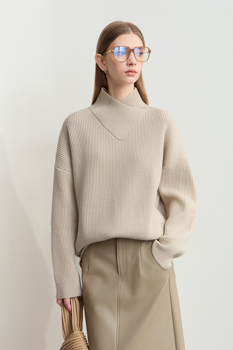 Overlapping High Neck Drop Shoulder Sweater|AMII-AMII.com