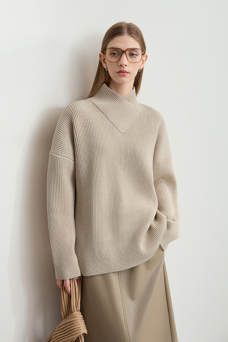Overlapping High Neck Drop Shoulder Sweater|AMII-AMII.com
