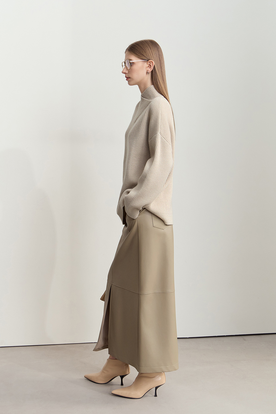 Overlapping High Neck Drop Shoulder Sweater|AMII-AMII.com