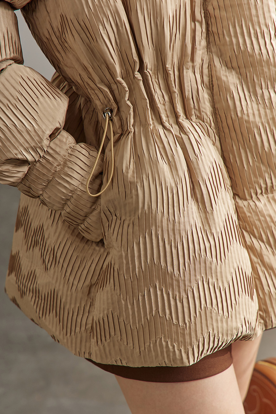 Graphene Waist - cinching Down Jacket|AMII-AMII.com