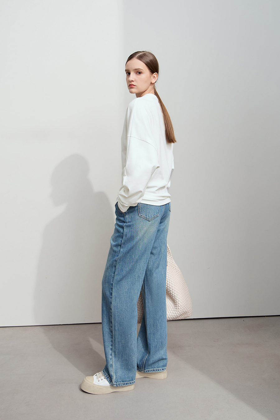 Letter embroidered cotton-spandex sweatshirt|AMII