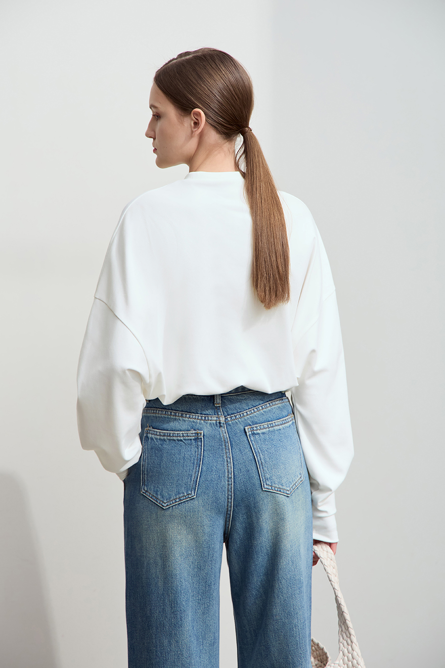 Letter embroidered cotton-spandex sweatshirt|AMII