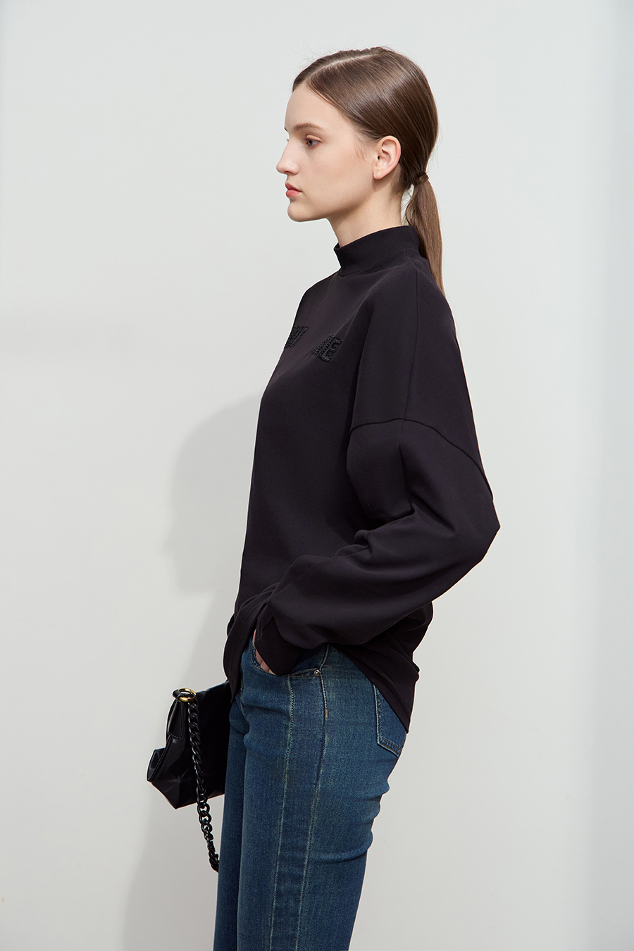 Letter embroidered cotton-spandex sweatshirt|AMII