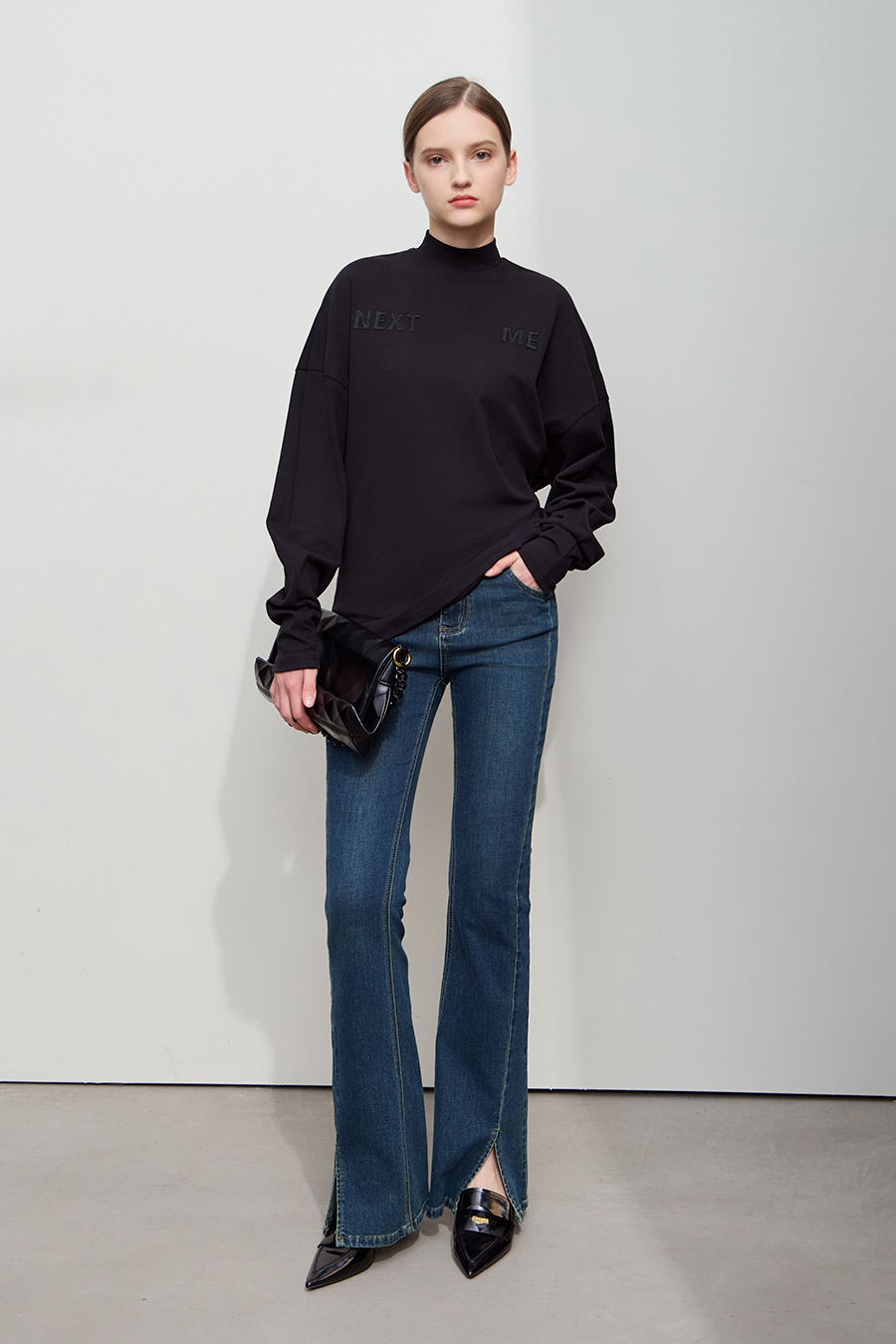 Letter embroidered cotton-spandex sweatshirt|AMII