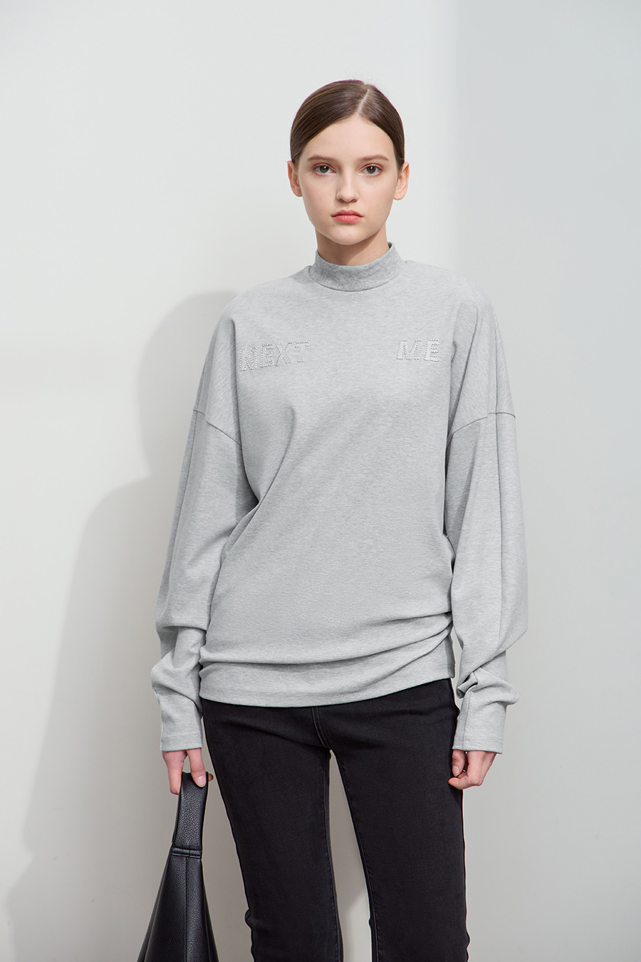 Letter embroidered cotton-spandex sweatshirt|AMII