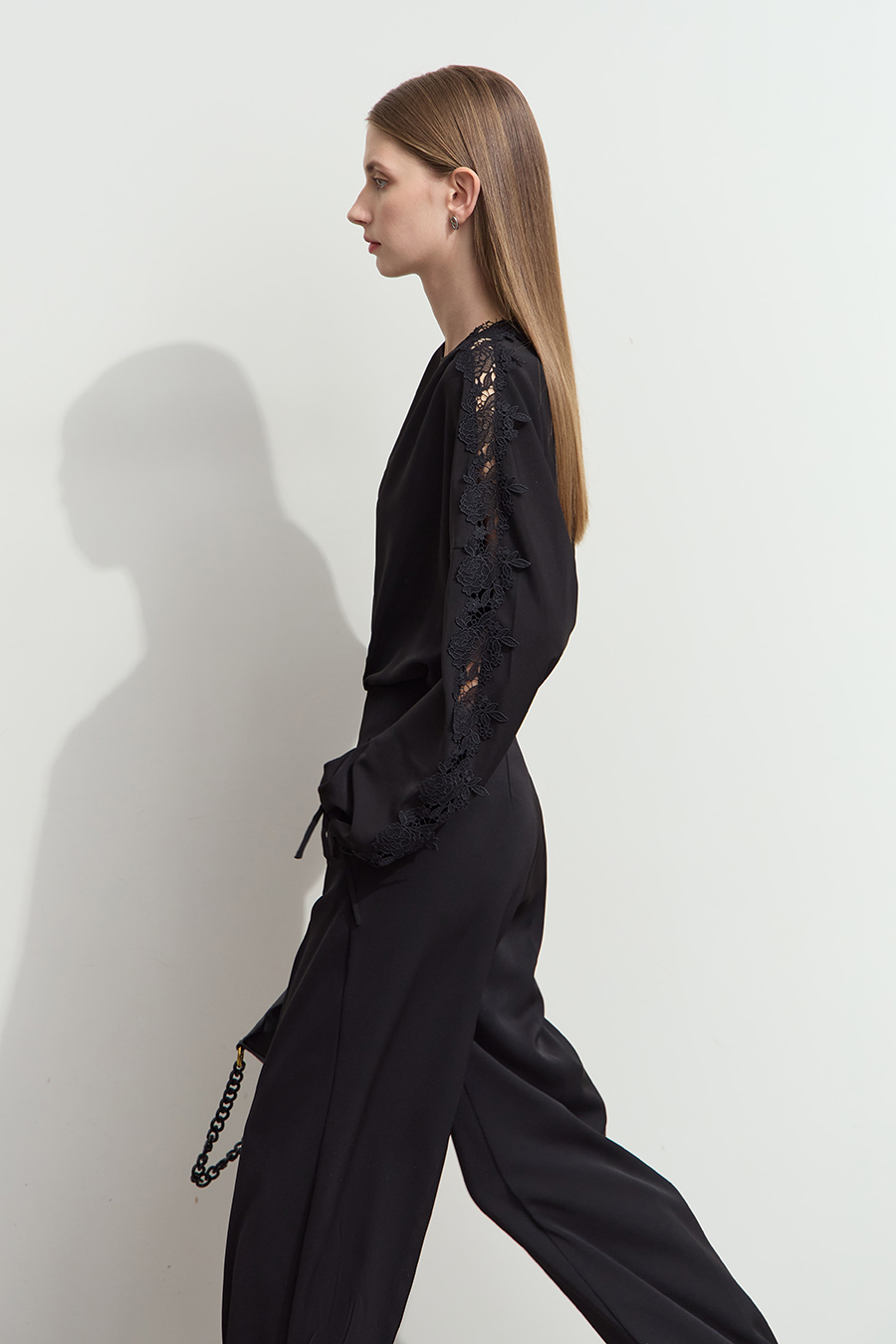 Lace Spliced Chiffon Blouse