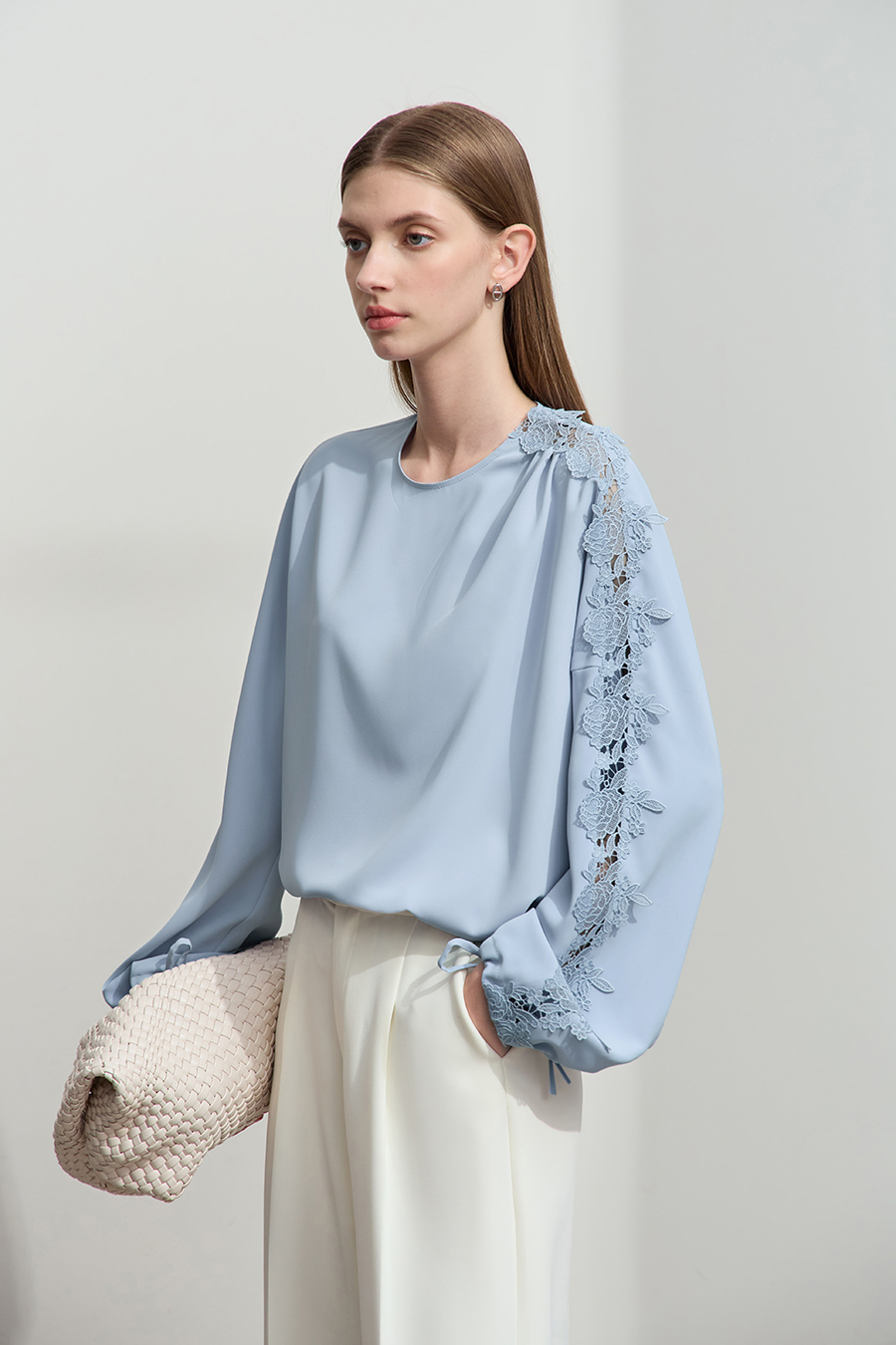 Lace Spliced Chiffon Blouse