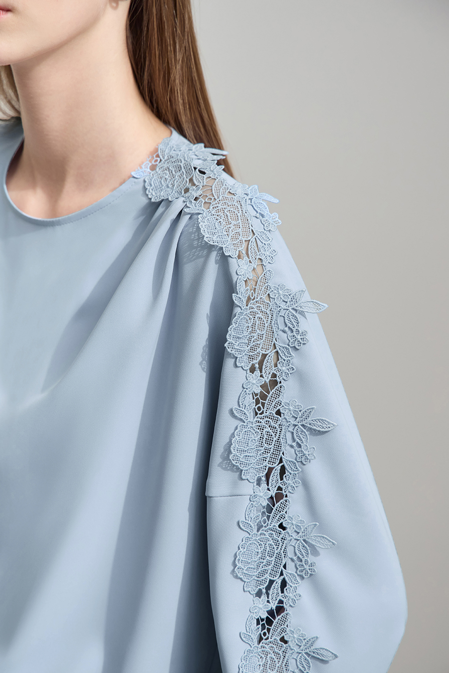 Lace Spliced Chiffon Blouse