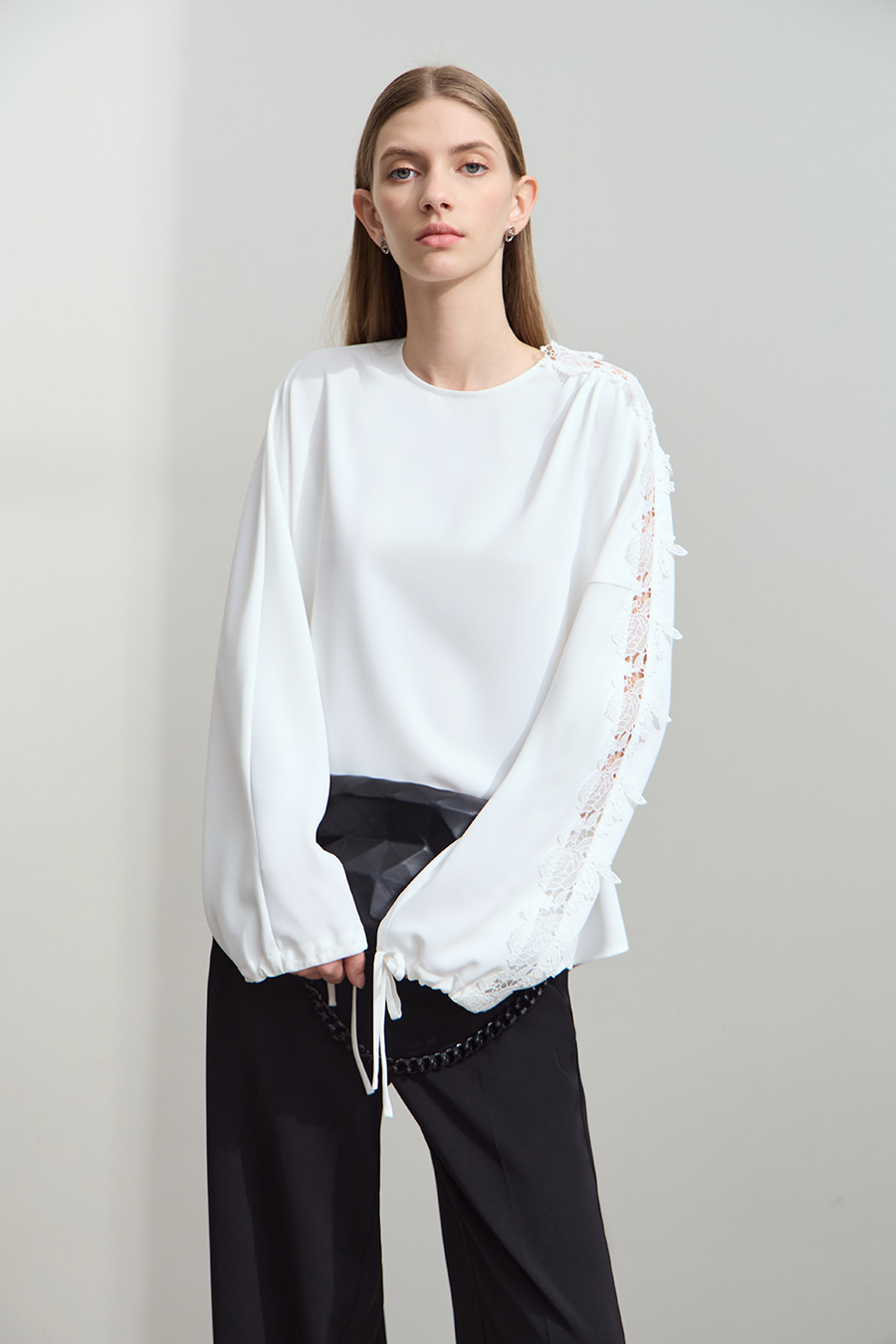 Lace Spliced Chiffon Blouse