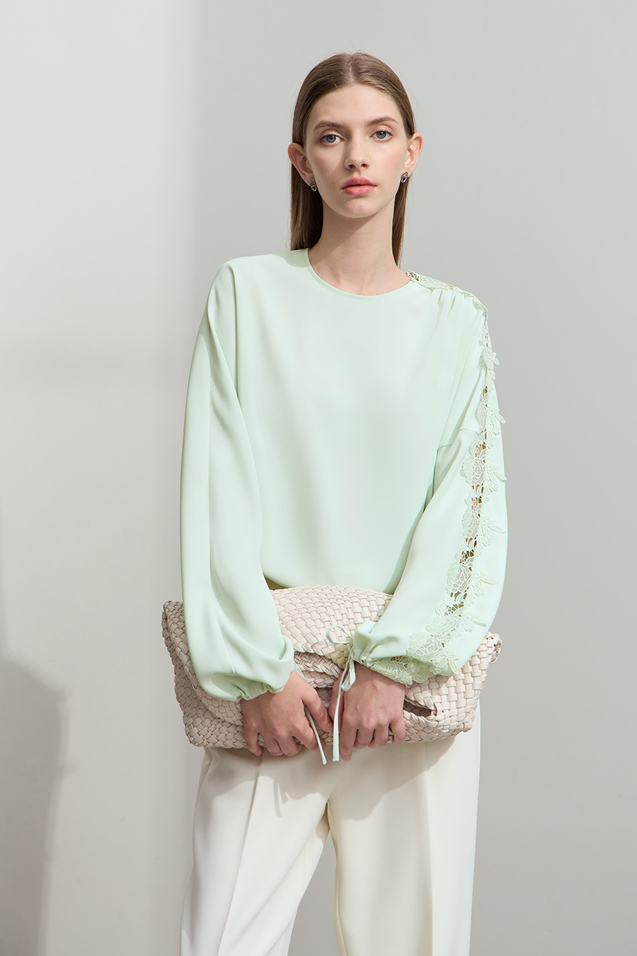 Lace Spliced Chiffon Blouse