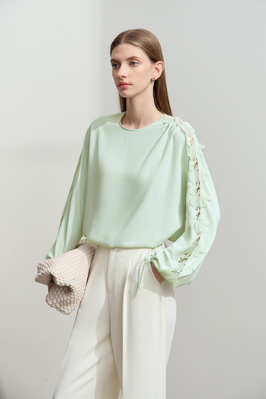 Lace Spliced Chiffon Blouse
